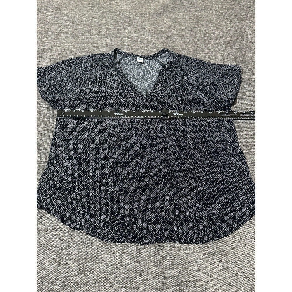 Old Navy Women's L Pullover‎ Short Sleeve V Neck Blouse - Picture 3 of 6